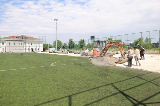 Sakarya’nın en büyük futbol tesisi yenileniyor
