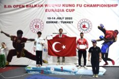 Sakarya'nın wushu yıldızları Edirne'de kürsüyü bırakmadı